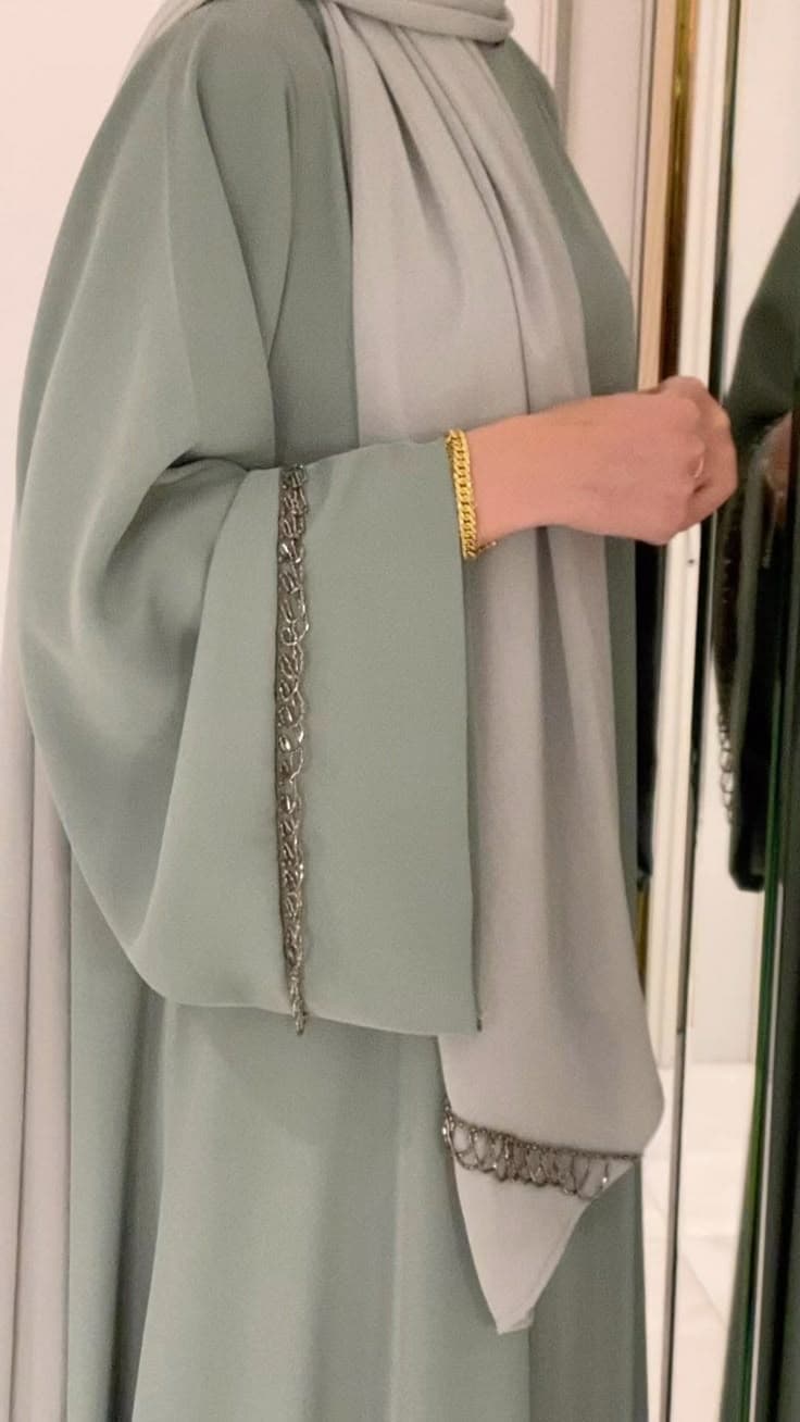 Safiya Sage Abaya